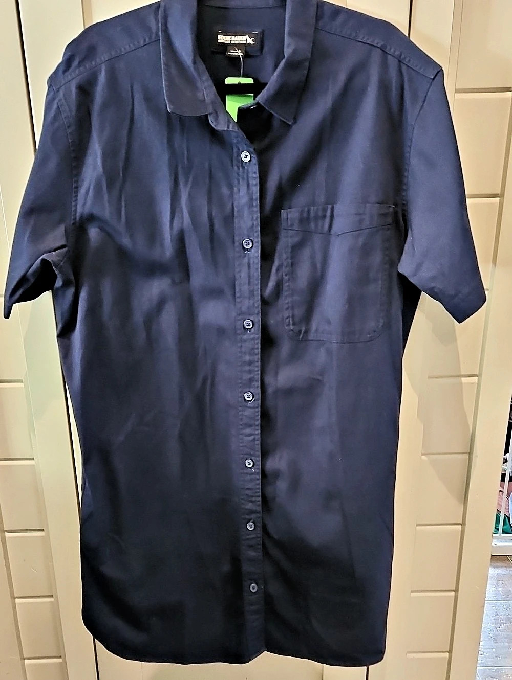 Eddie Bauer Men's Short Sleeve Shirt in Blue Large Like New